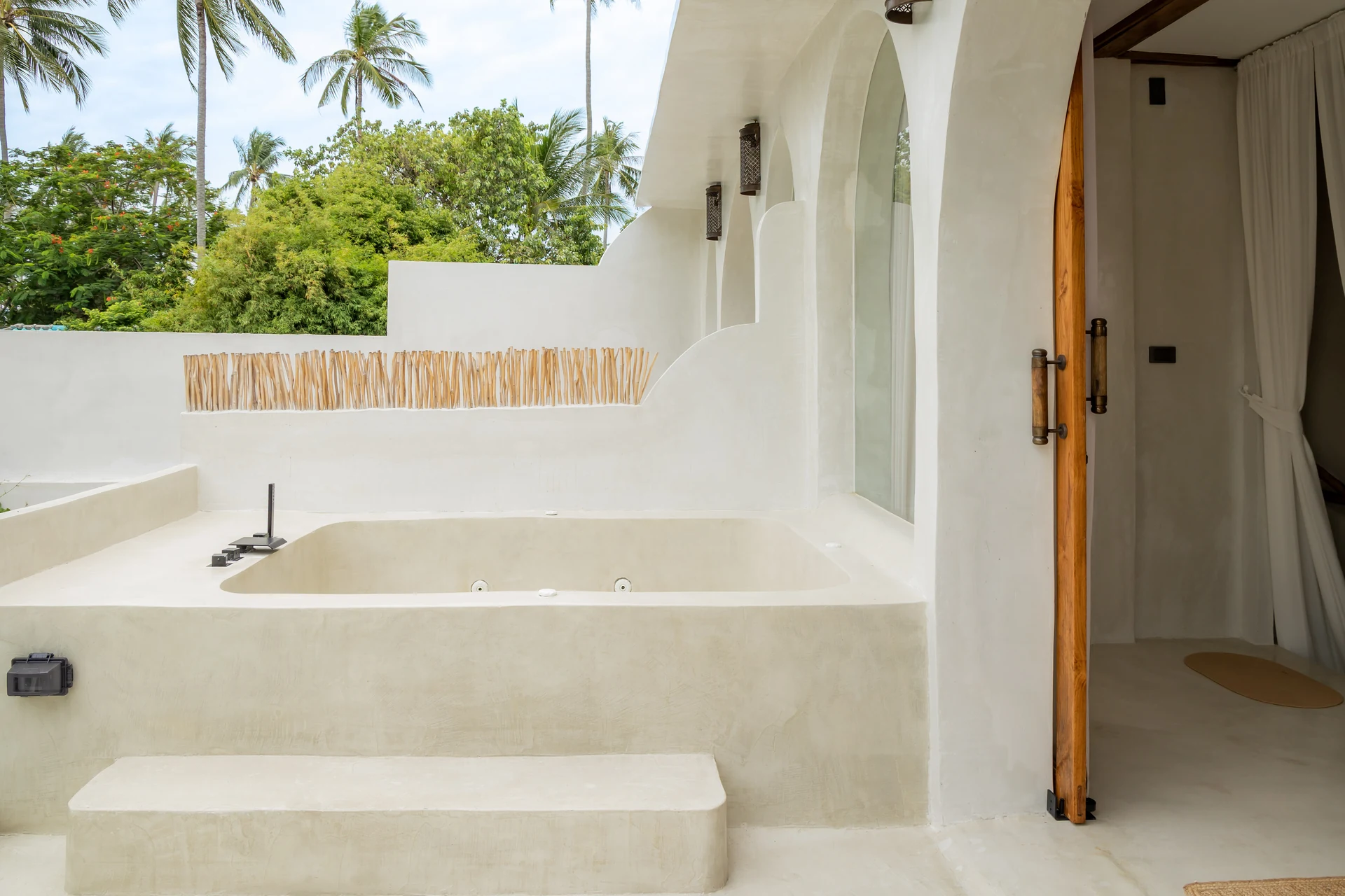 Duplex Villa — two-floor living with private terrace Jacuzzi (Villa Calla) — photo 7
